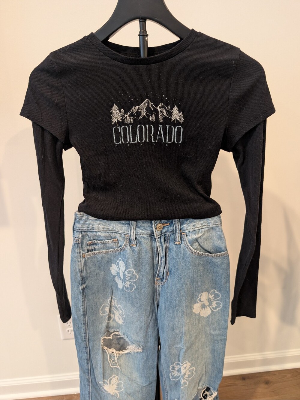 Aéropostale Seriously Soft Black Long Sleeve Colorado Graphic Tee Womens M